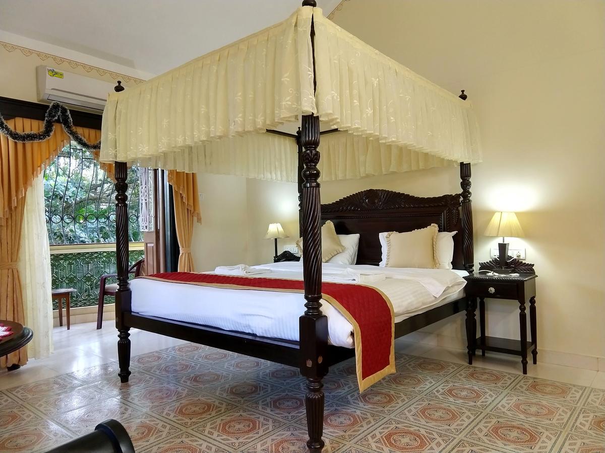 Palm Grove Cottages - Leisure Resort 베나울림 외부 사진