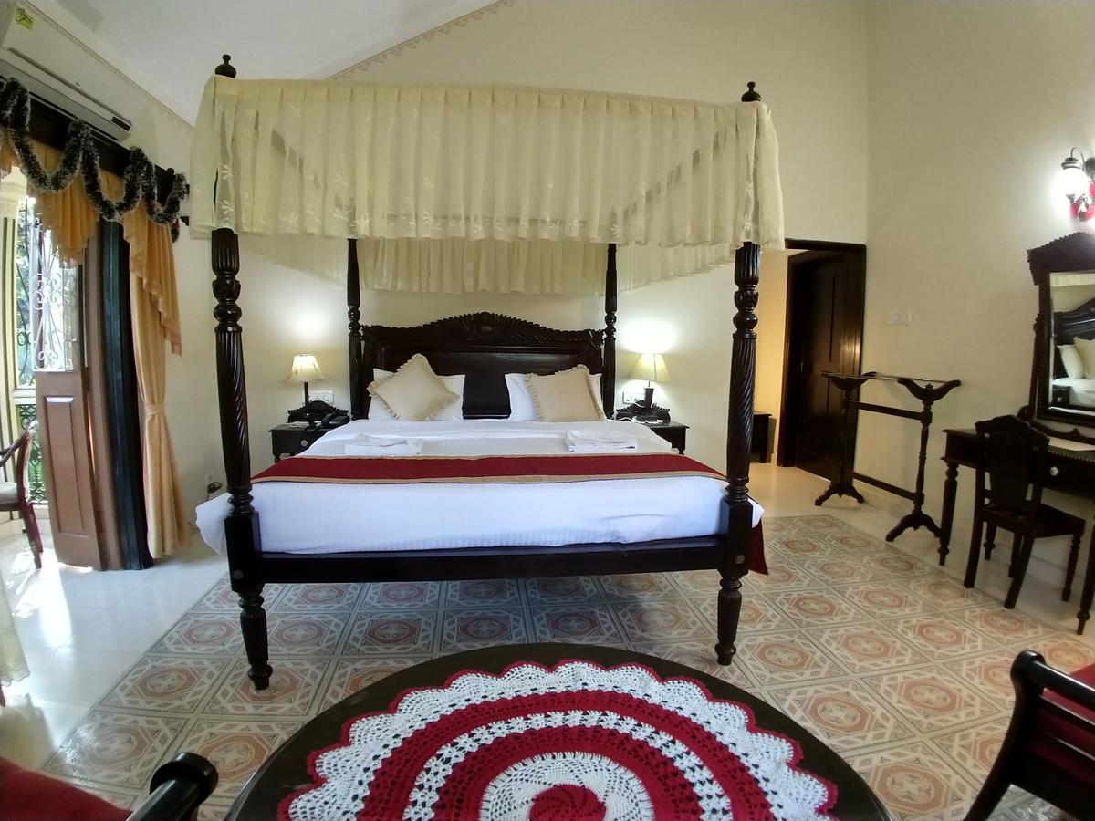 Palm Grove Cottages - Leisure Resort 베나울림 외부 사진