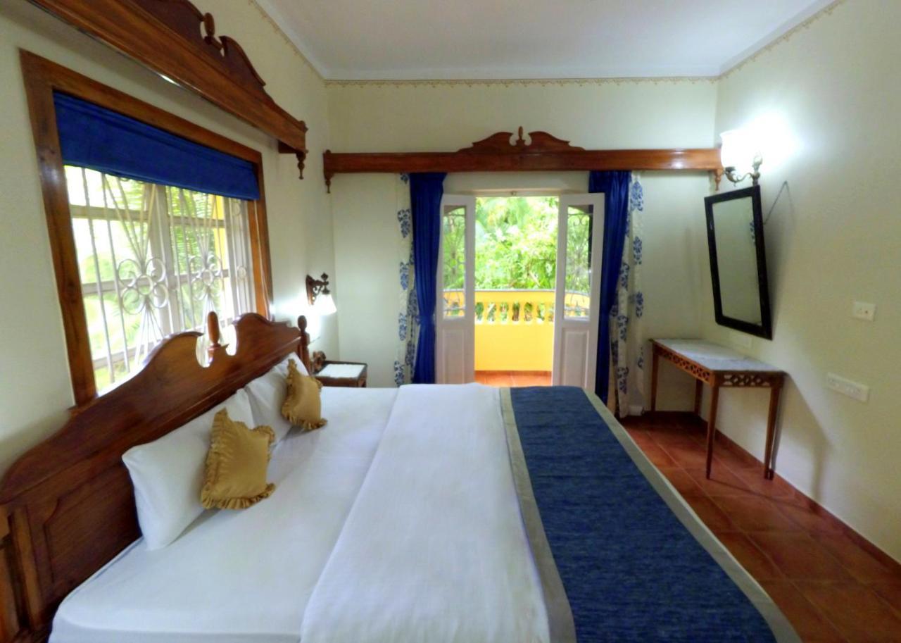 Palm Grove Cottages - Leisure Resort 베나울림 외부 사진